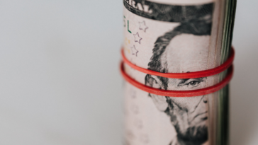 Le differenze tra una banca commerciale e una banca d'investimento