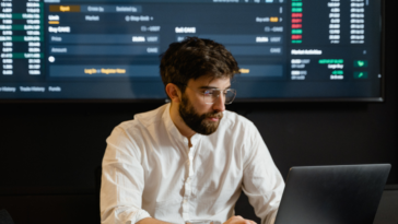 Finanza comportamentale: come la psicologia influenza le decisioni finanziarie